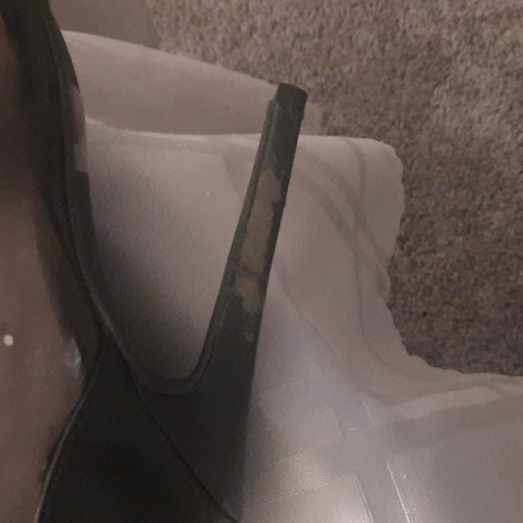 Boots - Picture 2 of 3